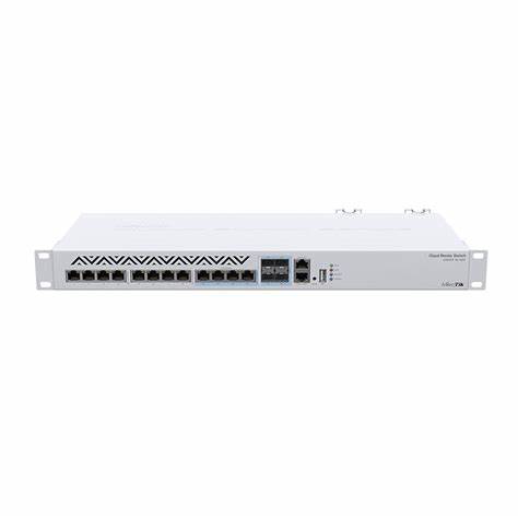 Cloud Router Switch 8 Puertos 10G RJ45, 4 compartidos RJ45/SFP+